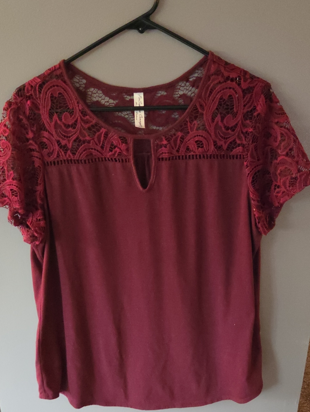 PerSeption Concept Lace Short Sleeve Top - Burgundy